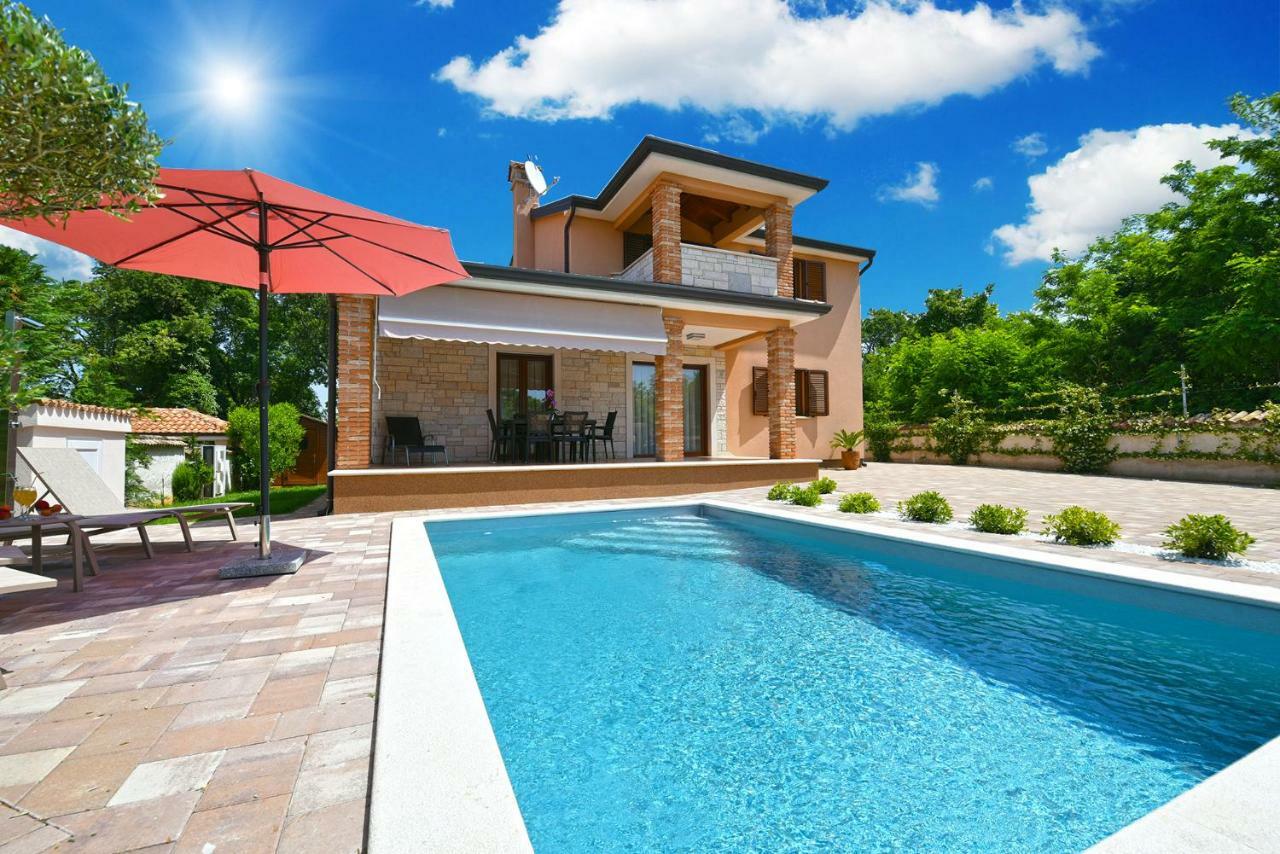 فيلا House Brigita 1762 بوريتش المظهر الخارجي الصورة