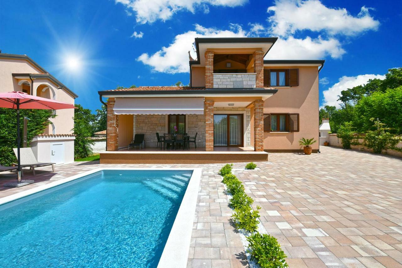 فيلا House Brigita 1762 بوريتش المظهر الخارجي الصورة